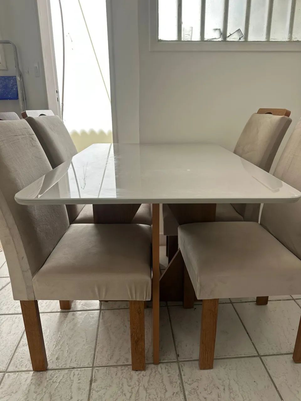 Mesa com 4 cadeiras - Foto 5