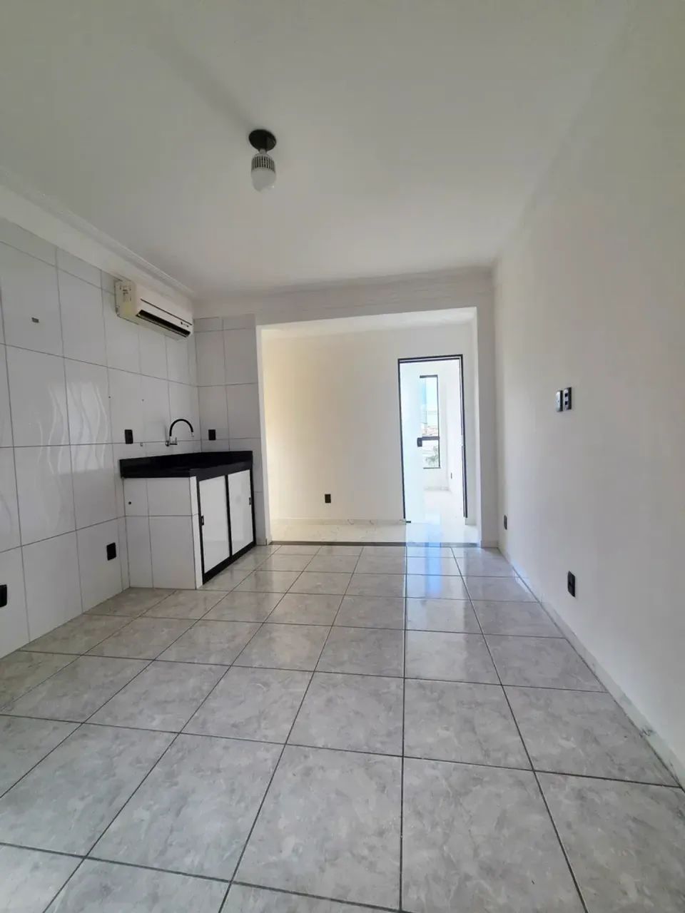 ALUGA-SE ESPAÇO COMERCIAL  IDEAL PARA
