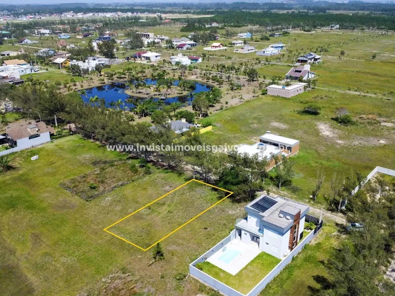 Terreno á venda com 354m² no bairro Lagoa Cortada (Furnas) em Balneário Gaivota / SC