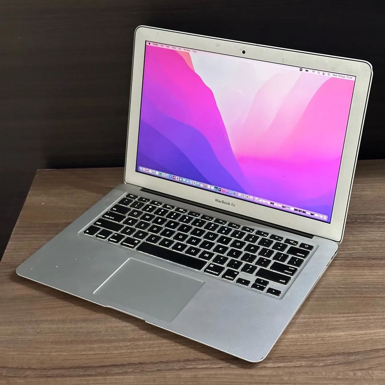 MacBook Air / Core i7 / 8GB / SSD M2  - Foto 2