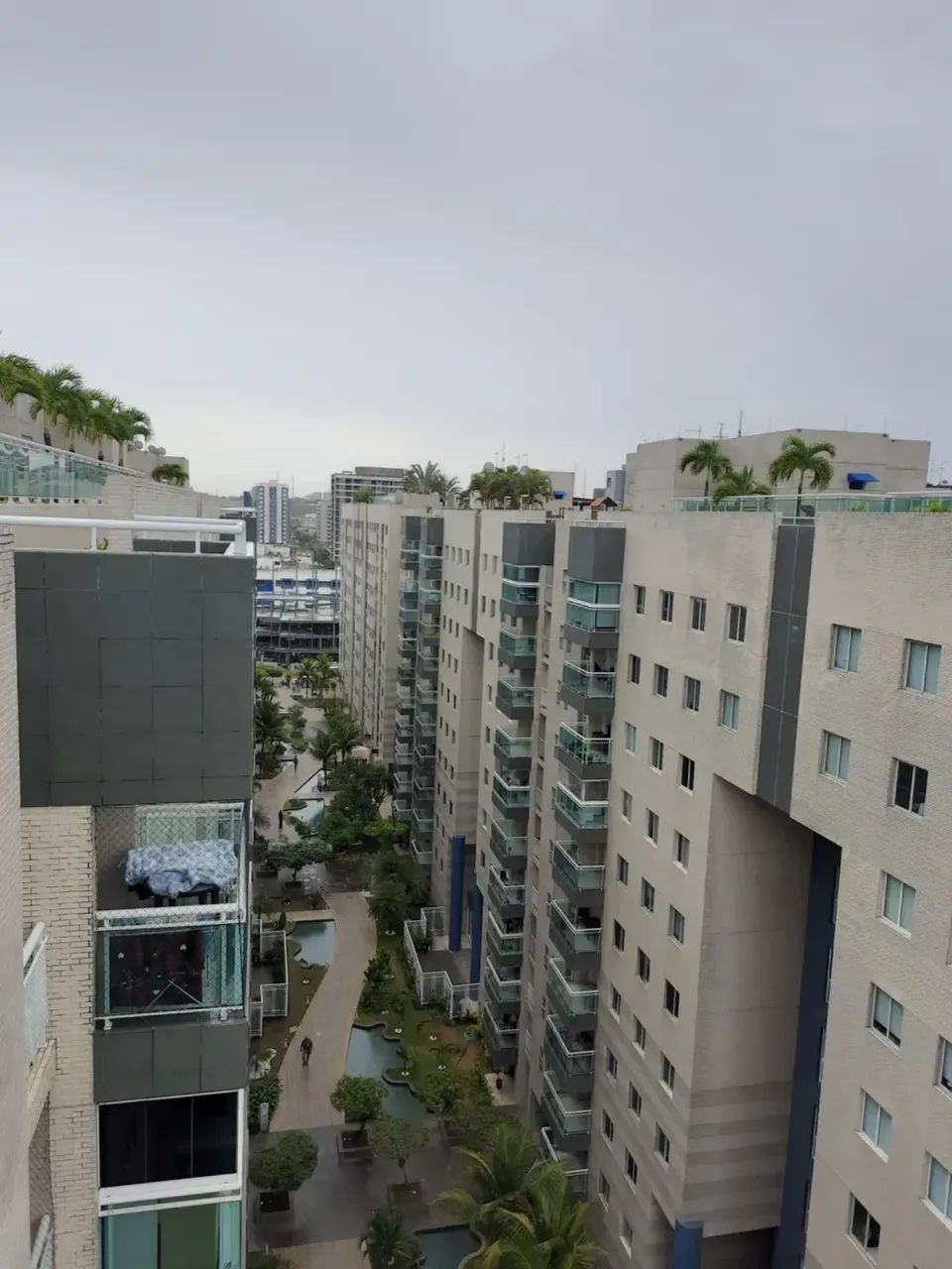 apartamento com 2 quartos msis dependência completa totalmente mobiliado na 1ª quadra da J - Foto 2