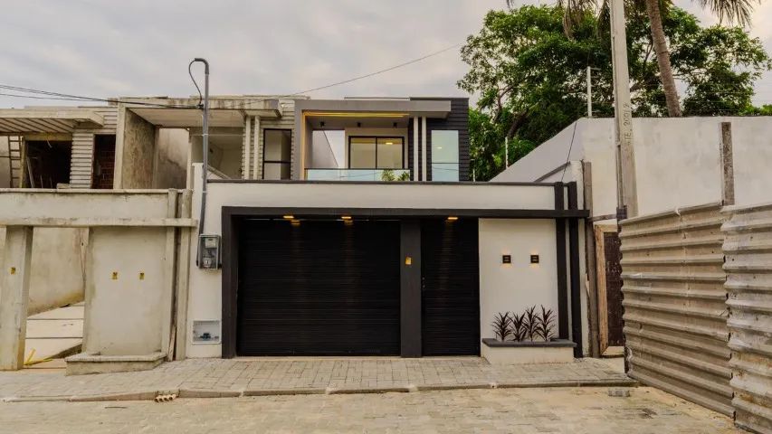 Casa no Eusébio com quatro suítes -  147m²
