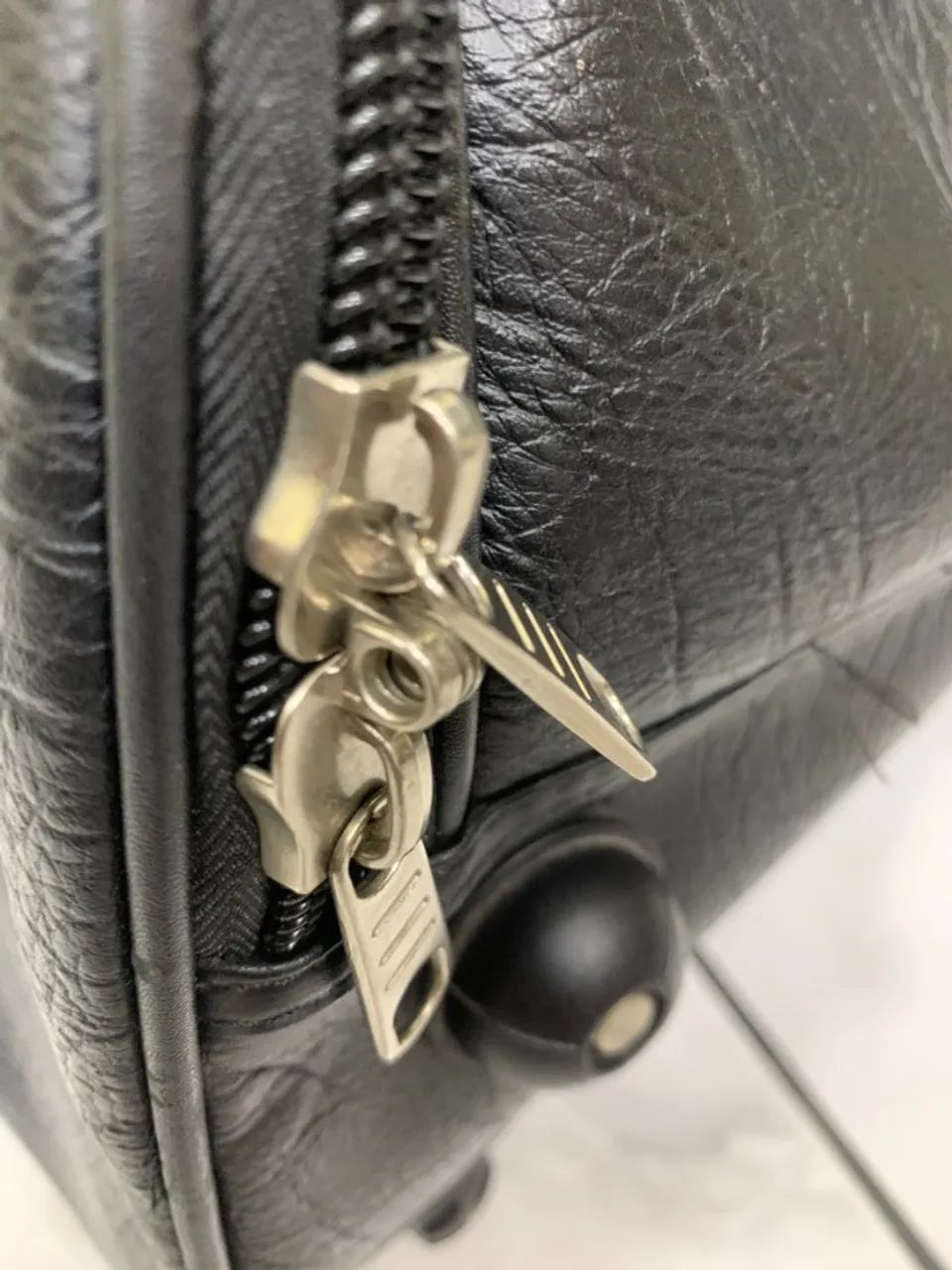 Mala de viagem em couro 28KG - Foto 3