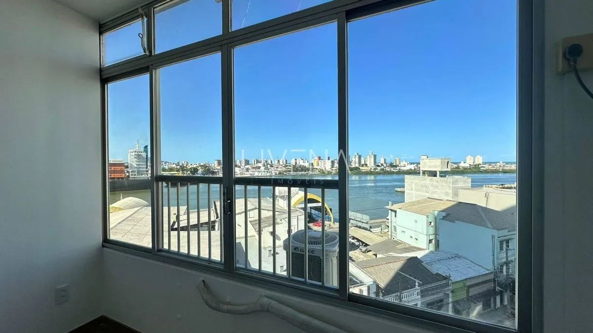 SALA COMERCIAL NO CENTRO DE ITAJAÍ - Foto 2