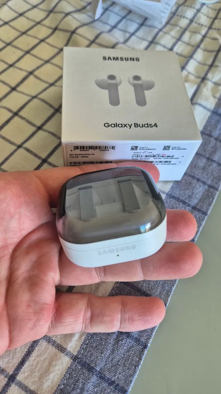 Samsung Galaxy Buds 4 - Branco - Foto 2