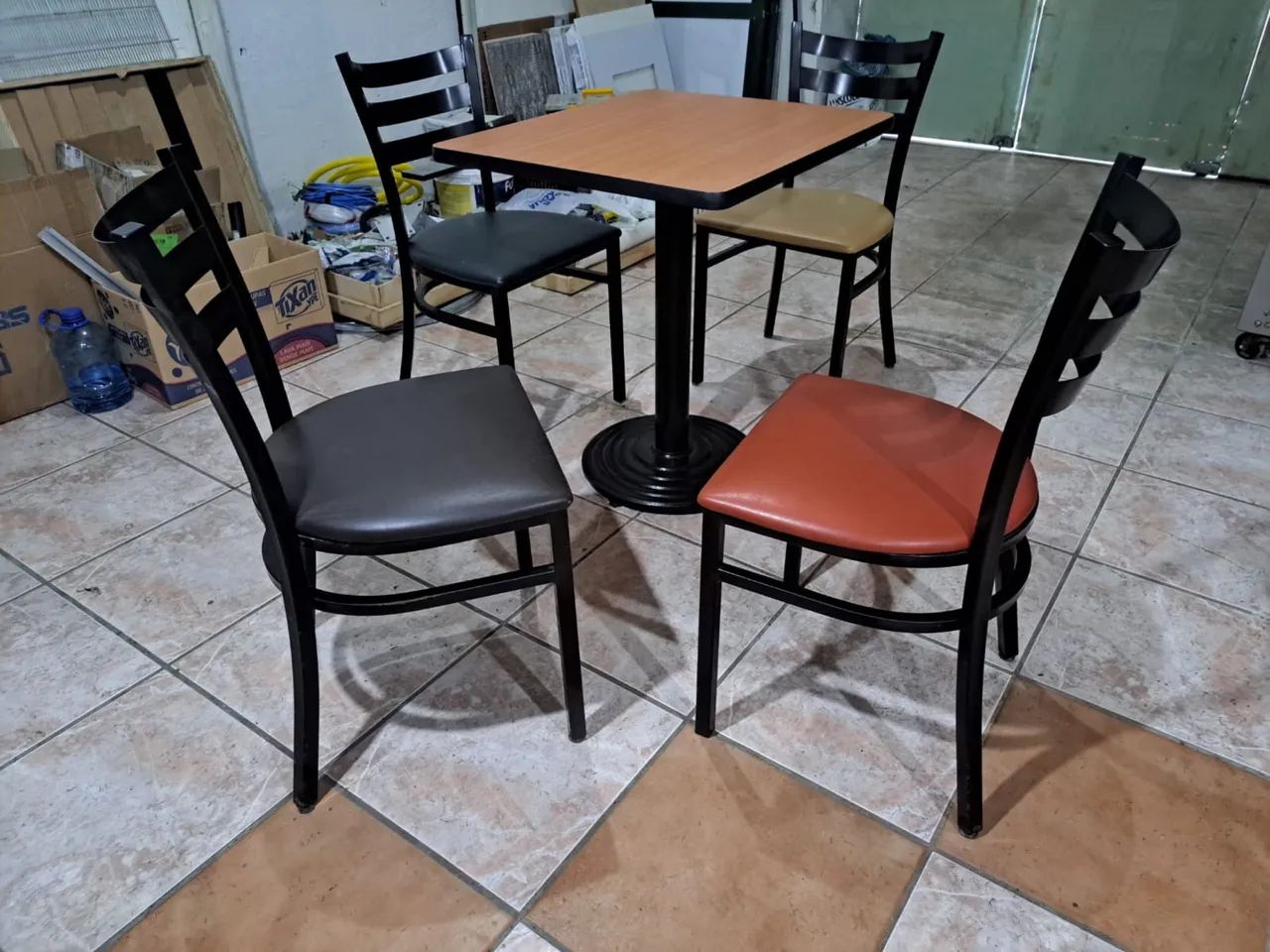 GELADEIRA, MESA E LIXEIRA  - Foto 5