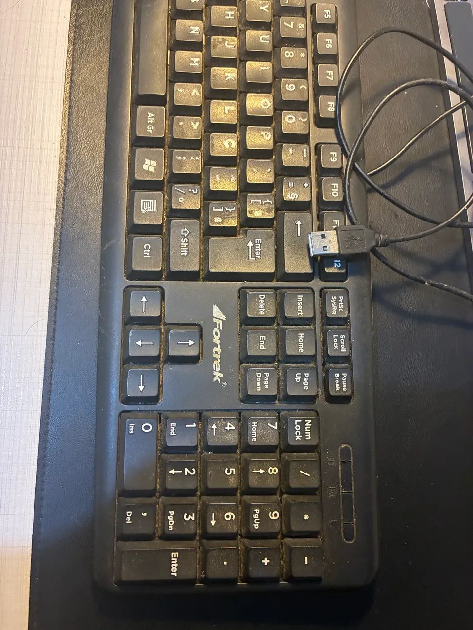 Teclado com fio