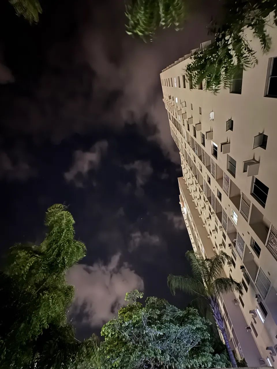 ALUGO UM QUARTO NO RESIDENCIAL PARQUE MACEIÓ 