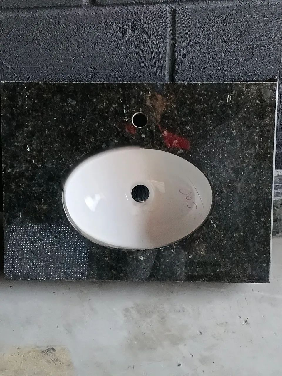 Pia de banheiro  de granito verde Ubatuba  0,60x0,45 novo - Foto 4