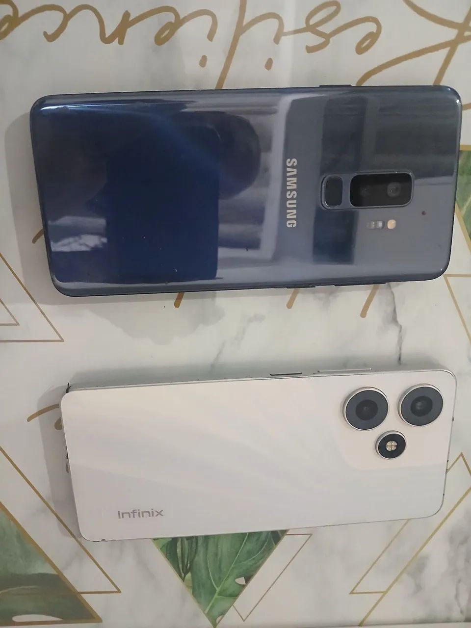 2 celulares  com defeito para tirar peças valor 500 os 2 - Foto 2