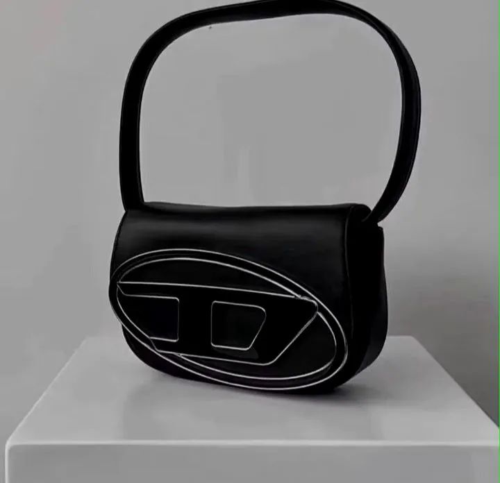 Bolsa de Luxo Importada Diesel - Foto 2