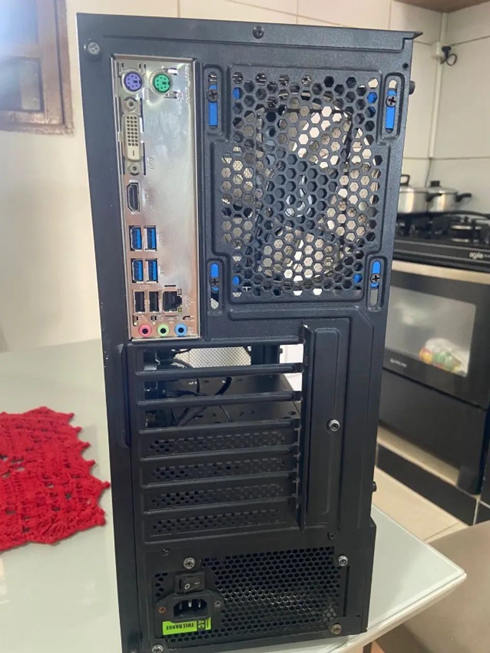 Peças computador - placa mãe, processador e gabinete