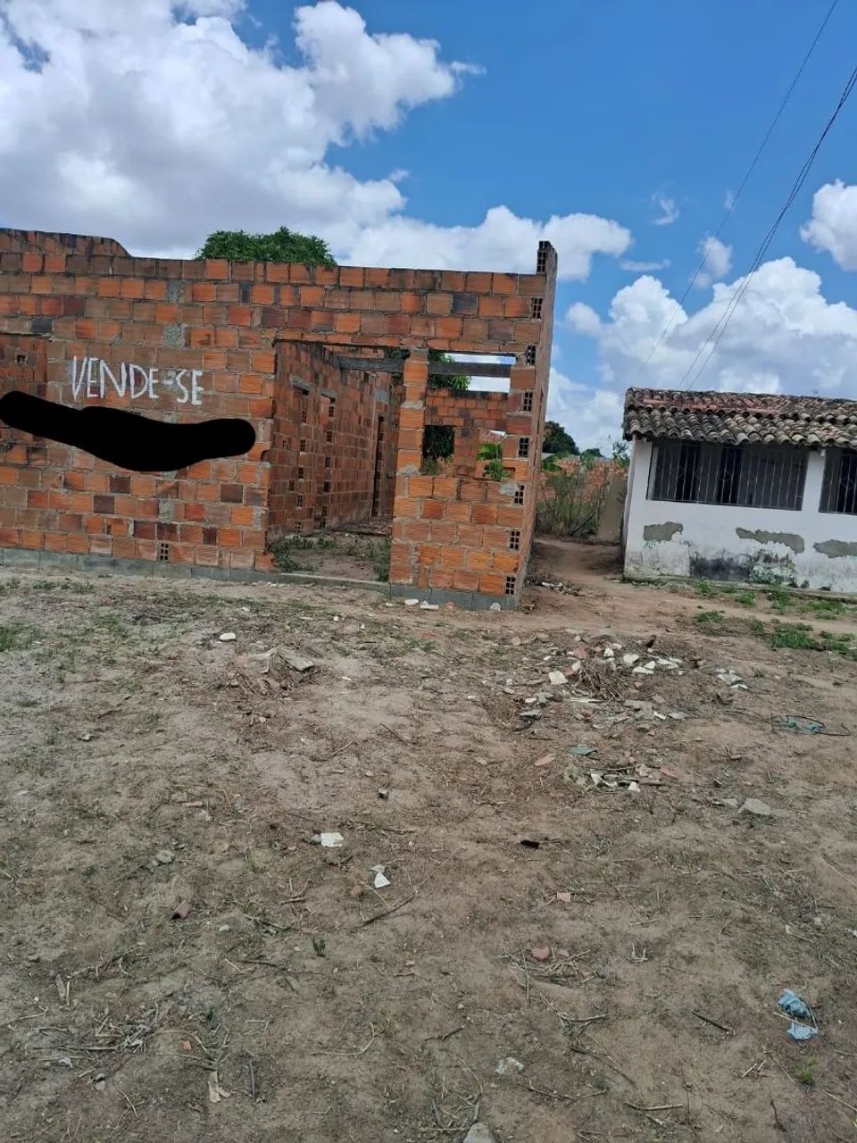 Casa 9x 27 ..... Pra vender rápido...