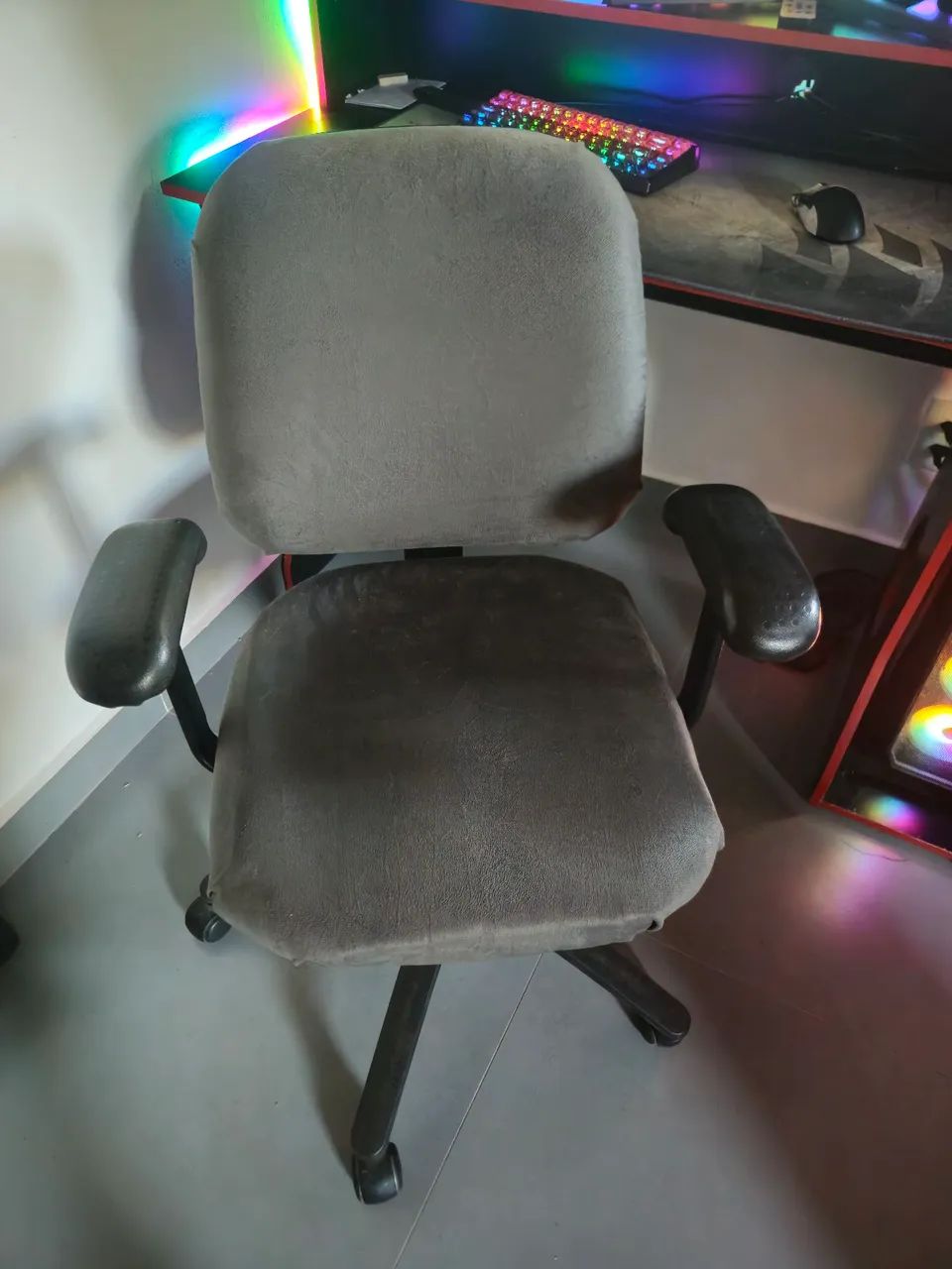 Cadeira de Escritório Flexform TECIDO (Recém Reformada) - Suporta 130kg (aceito ofertas)
