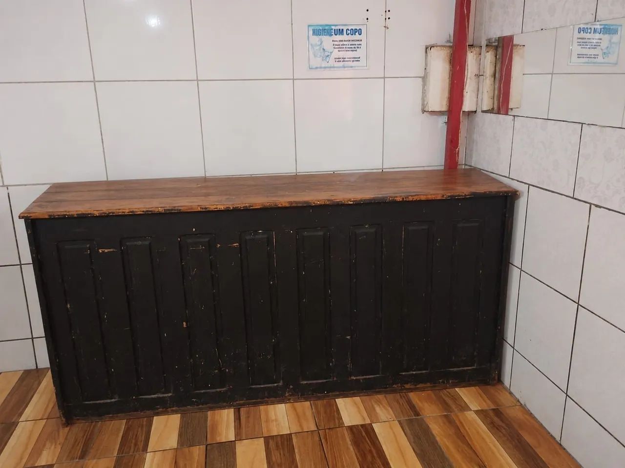 Balcão de madeira disponível  - Foto 2