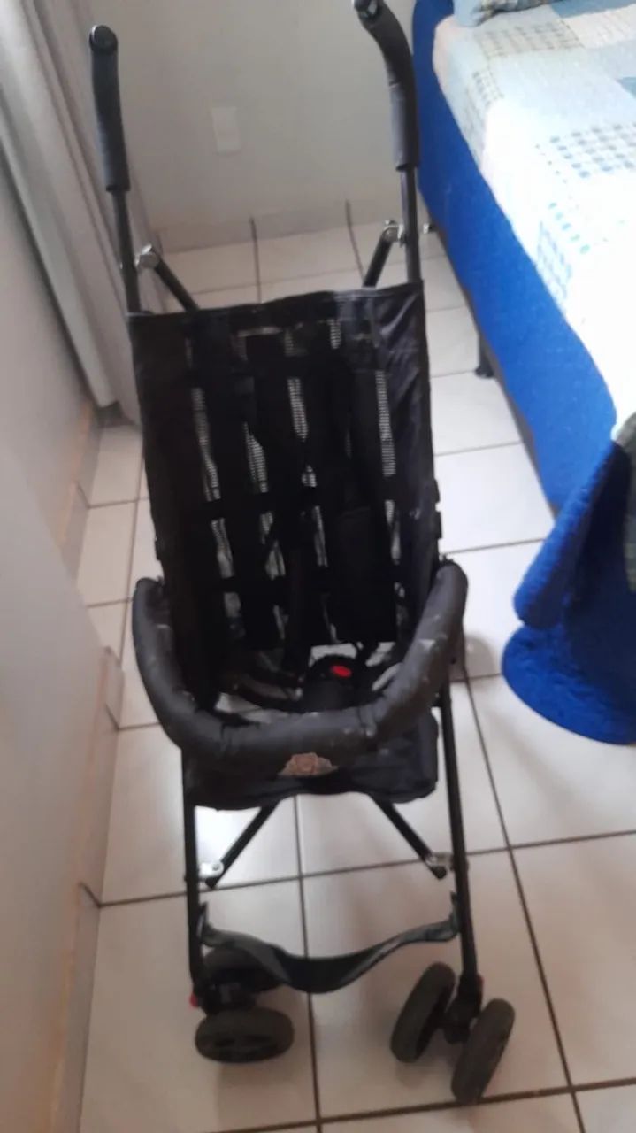 Carrinho de bebê bibi joi  - Foto 4