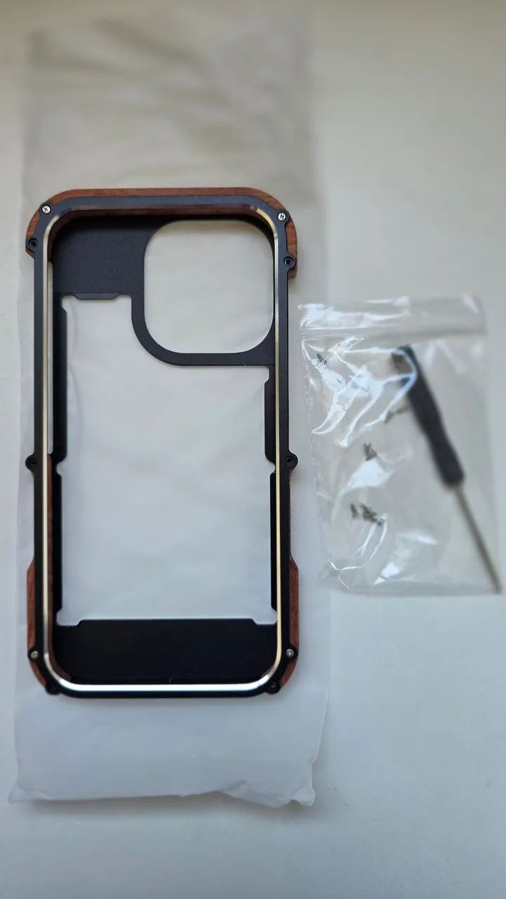 Kit Capas Iphone em Madeira e Metal - Foto 5