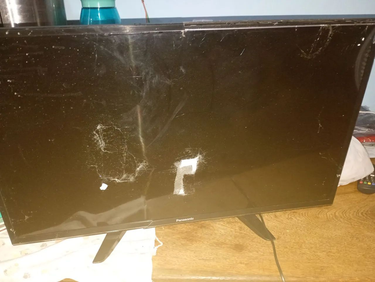 Vendo tv Panasonic de 32 polegadas só pra tirar peças 