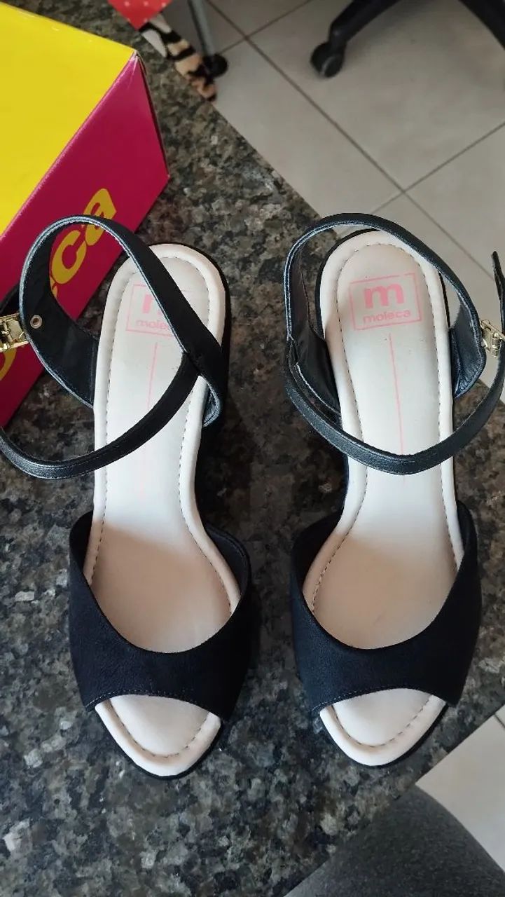Vende-se Sandália Moleca  - Foto 5