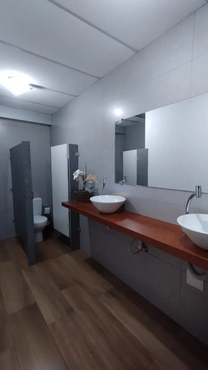 EXCELENTE SALA AMPLA NA AV. SEBASTIÃO DE BRITO - Foto 3