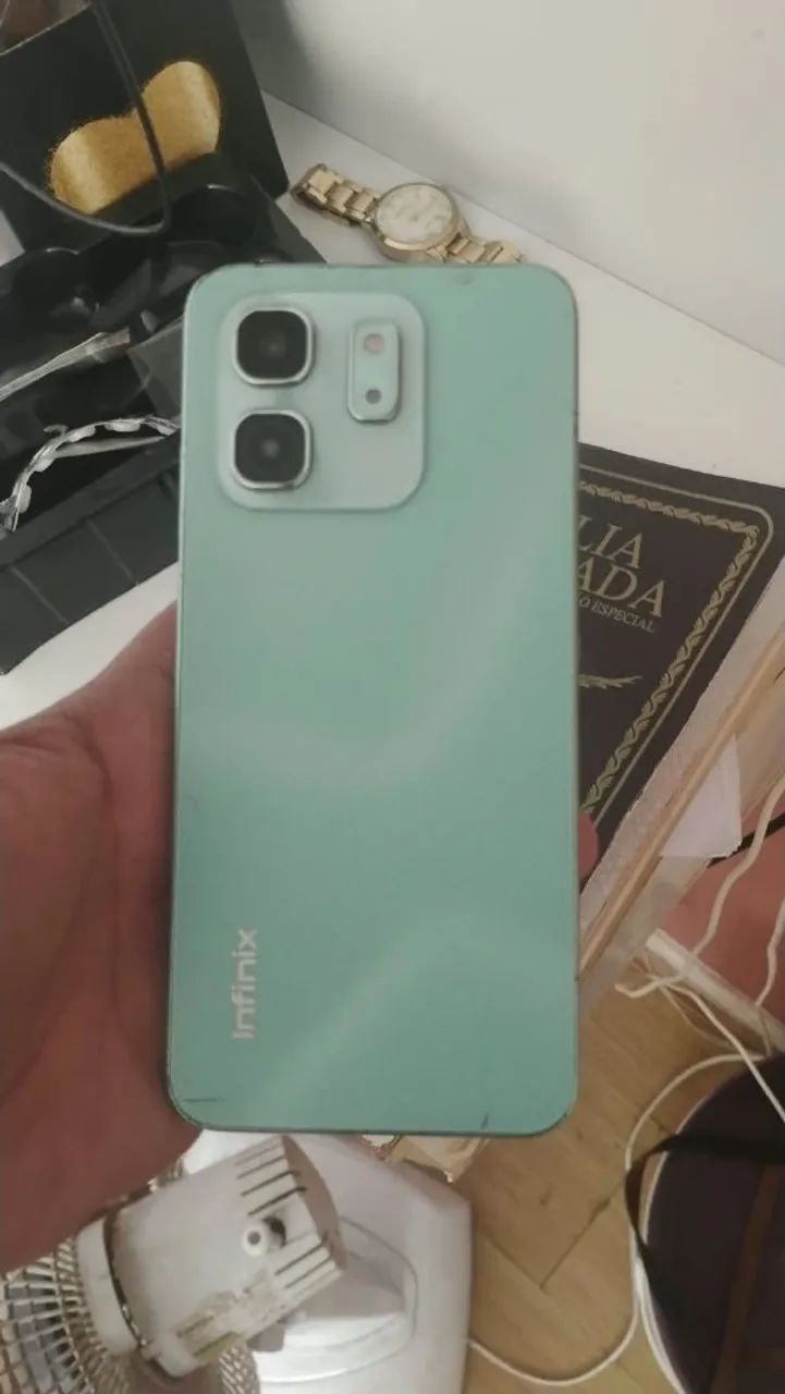Celular tem conversa no valor 