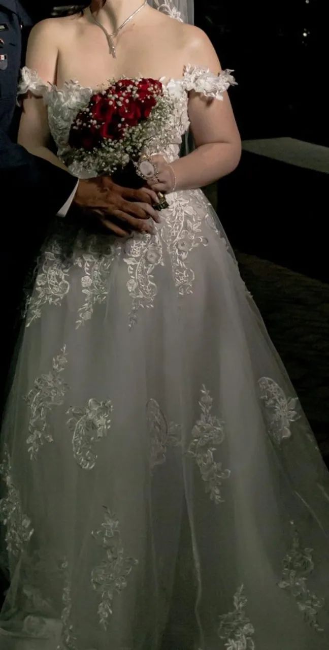 Vestido de noiva com véu  - Foto 4