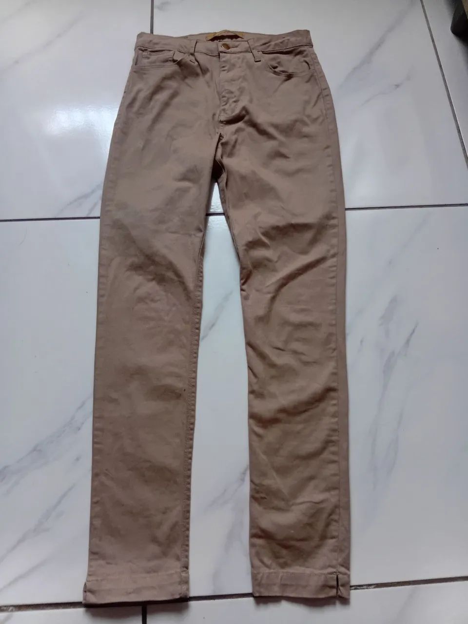 Calça feminina tam. 40 Moça Flor