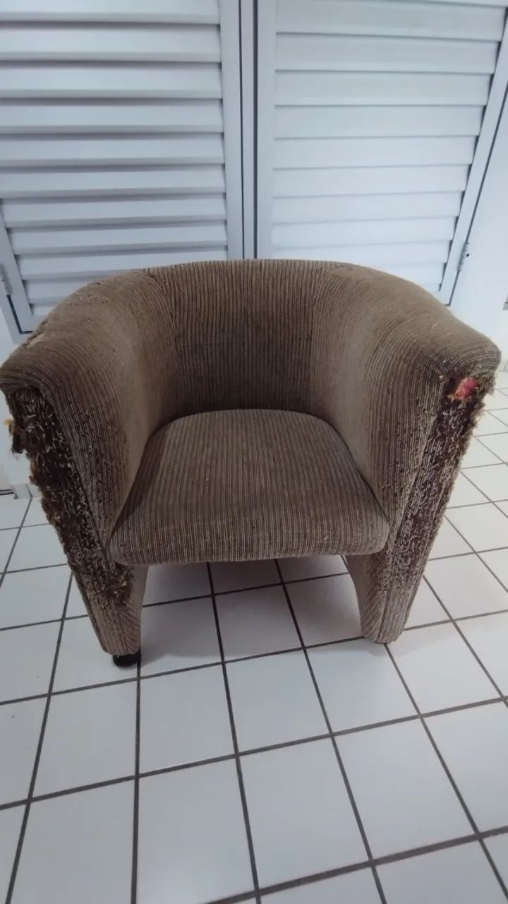 Poltrona em formato de "U" - Foto 3