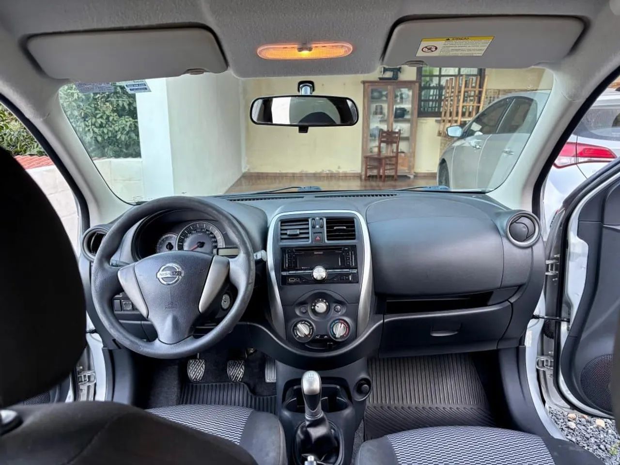Nissan March 1.0 12V FLEX 5P 2015