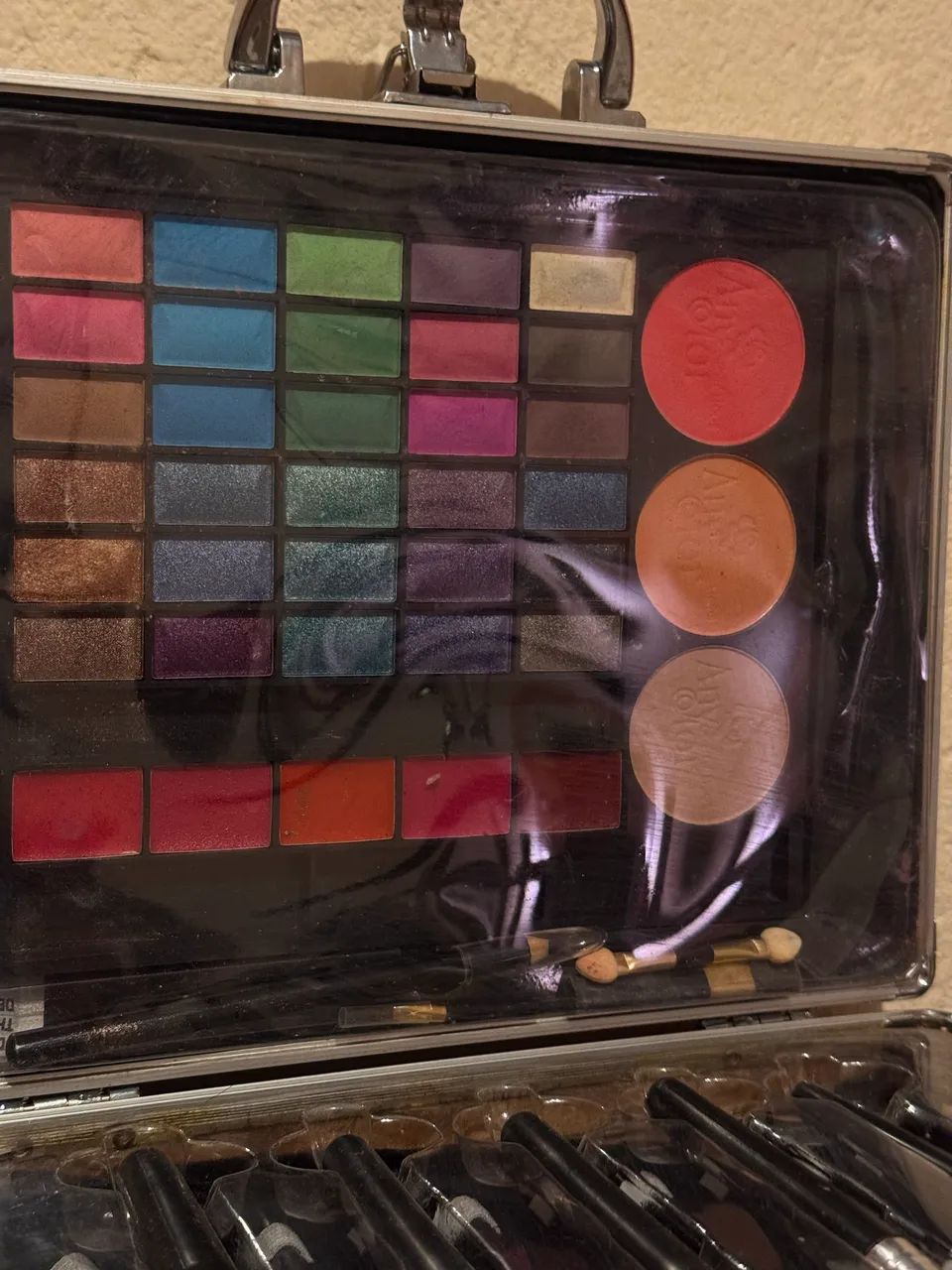 Kit de maquiagem novo  - Foto 3