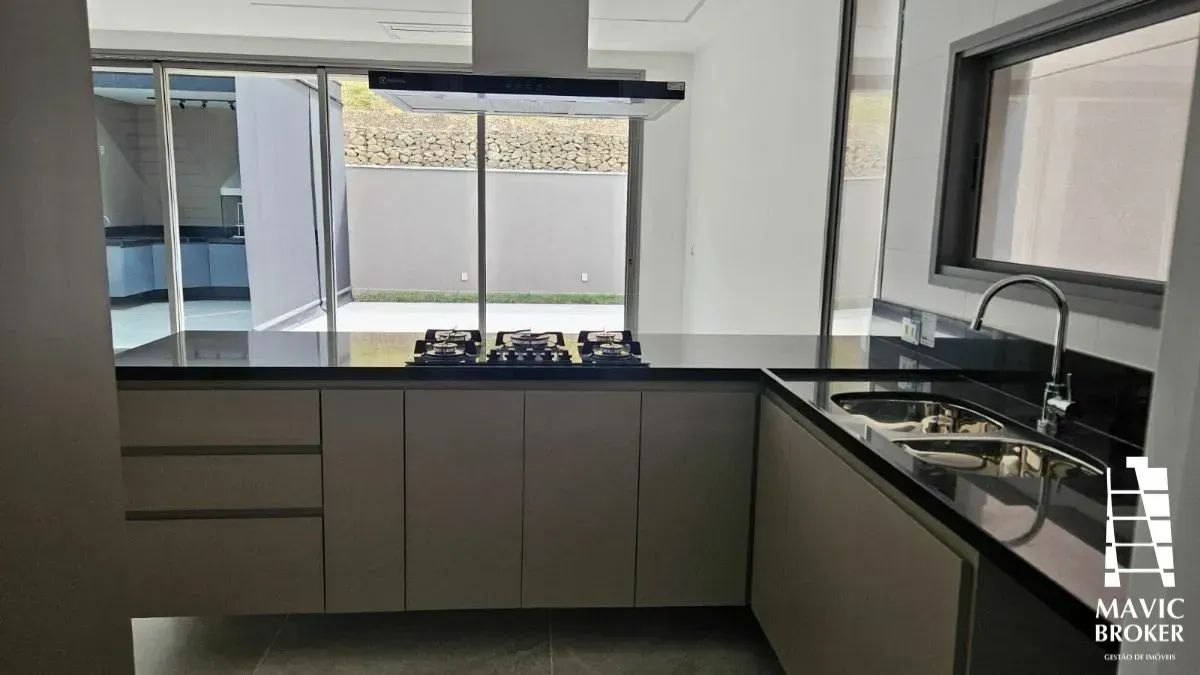 Casa Moderna no Condomínio Singular  3 Suítes com Piscina - Foto 5