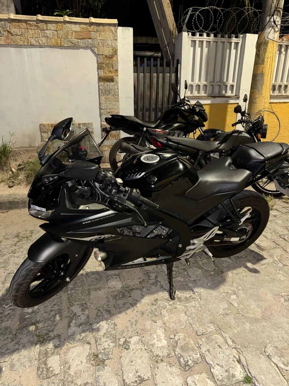 R 15 - Foto 2