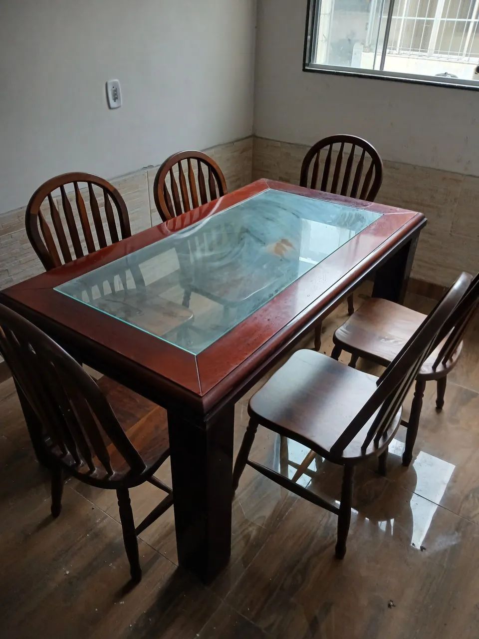 Mesa de Madeira + cadeiras