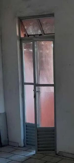 Porta alumínio e vidro 2 portas 