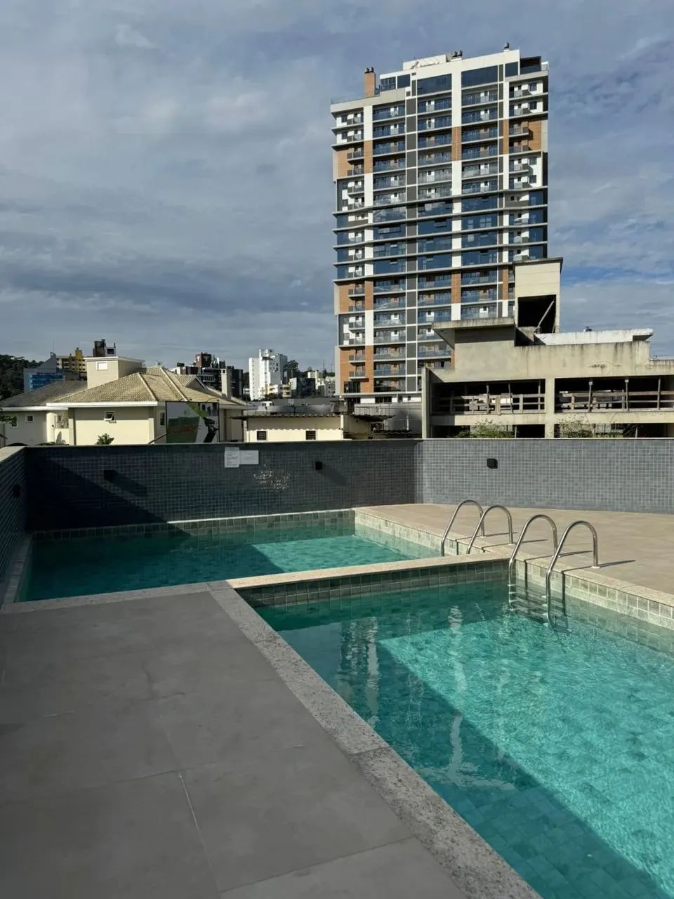 Excelente apartamento muito bem mobiliado no centro - Foto 10