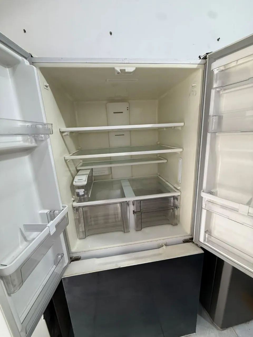VENDE- SE GELADEIRA FUNCIONANDO  - Foto 2