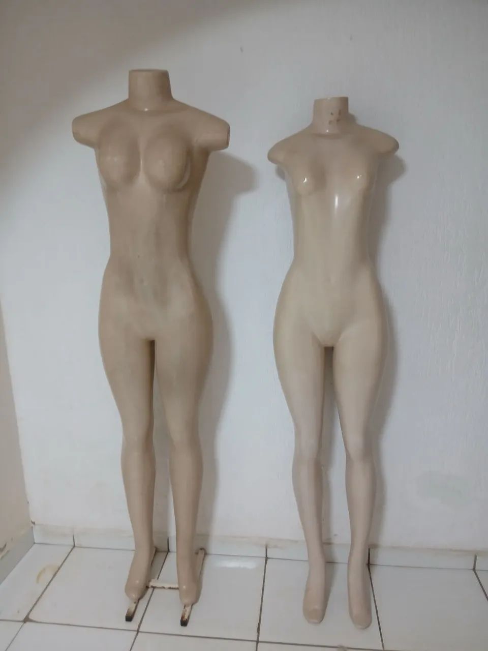 Vende-se 2 manequins 