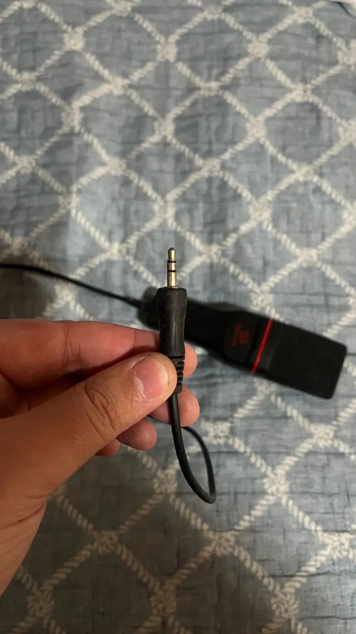 Microfone USB Redragon | Estado de Novo | Nunca Usado - Foto 3
