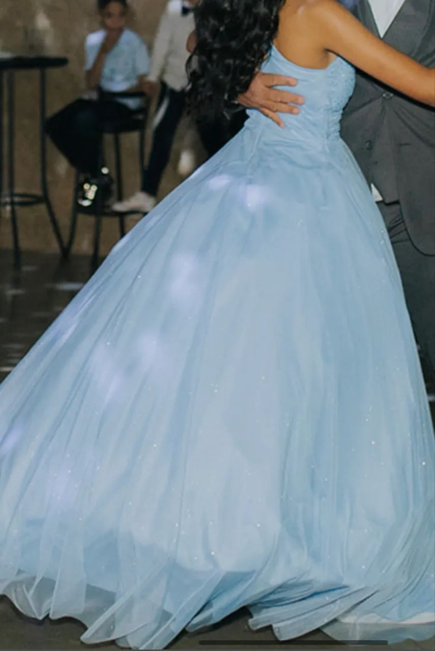 Vestido azul de debutante 15 anos - Foto 3