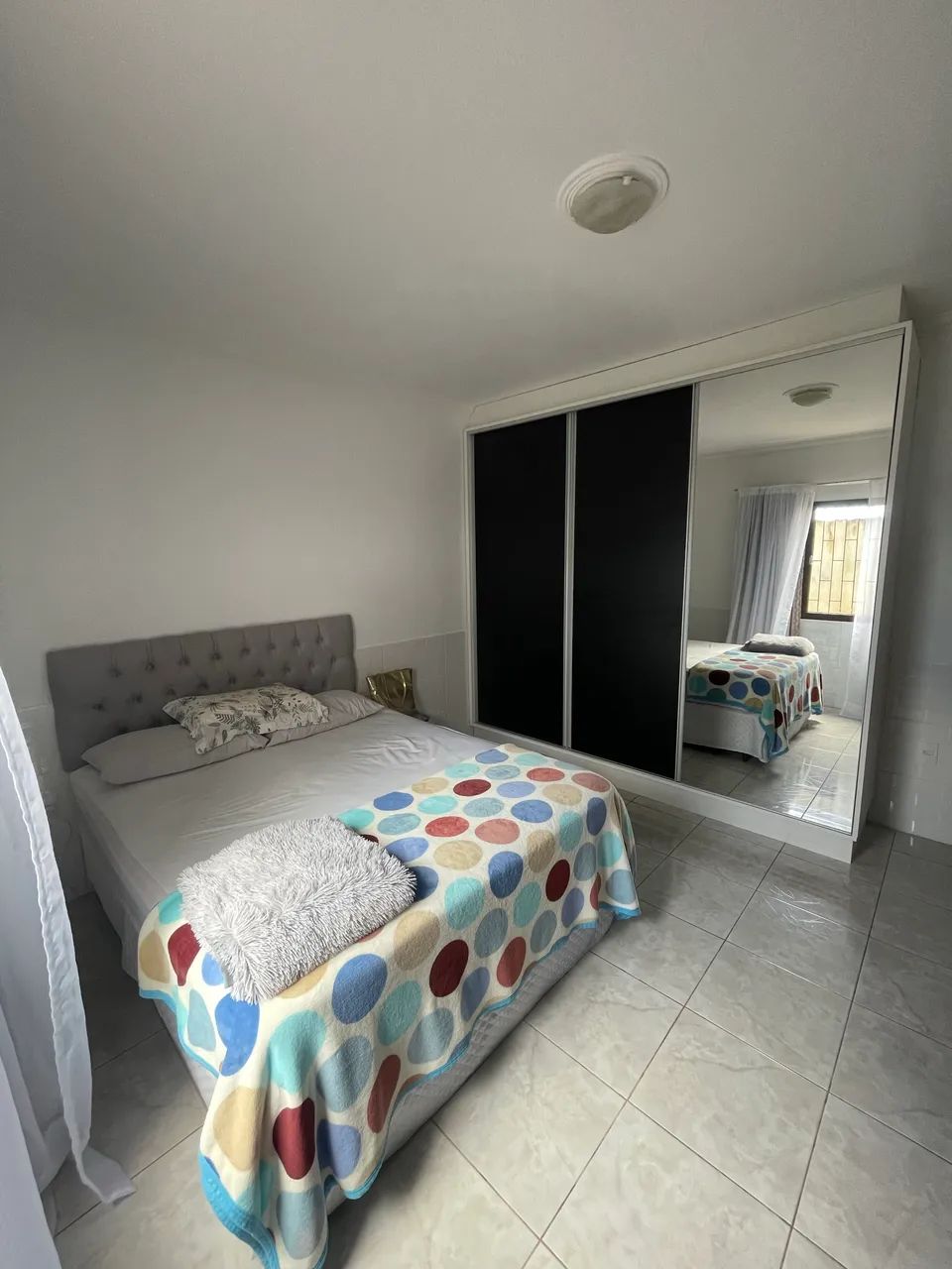 Vendo casa com 5 apartamentos e uma kit net  - Foto 2