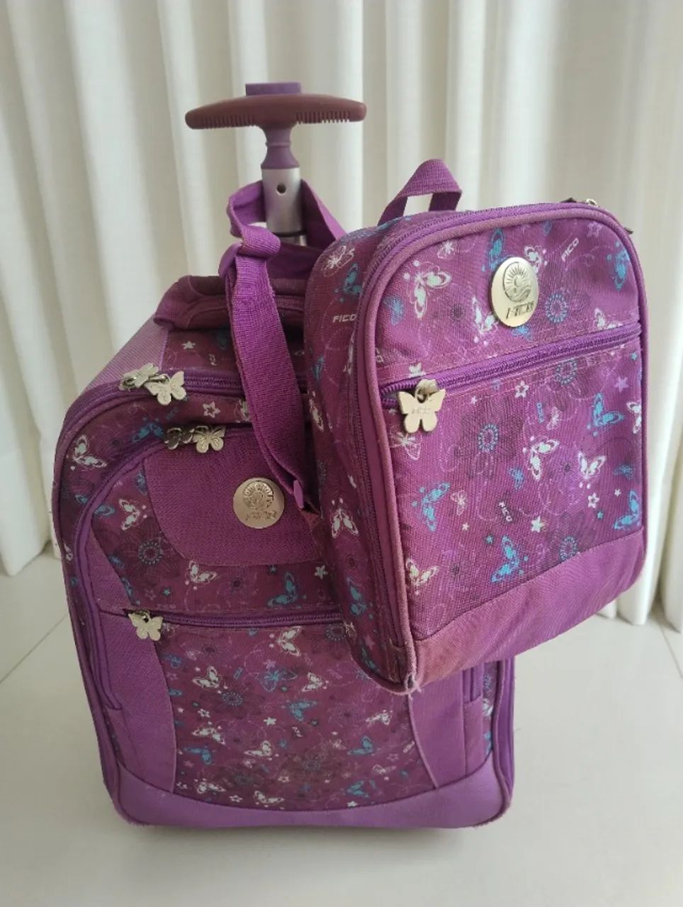 Mochila menina linda
