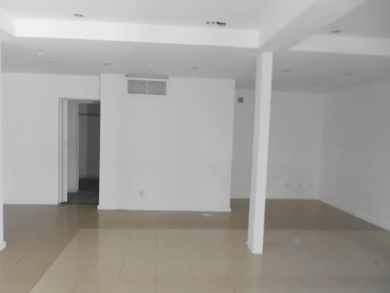 Imóvel para aluguel possui 74 metros quadrados em Urca - Foto 3