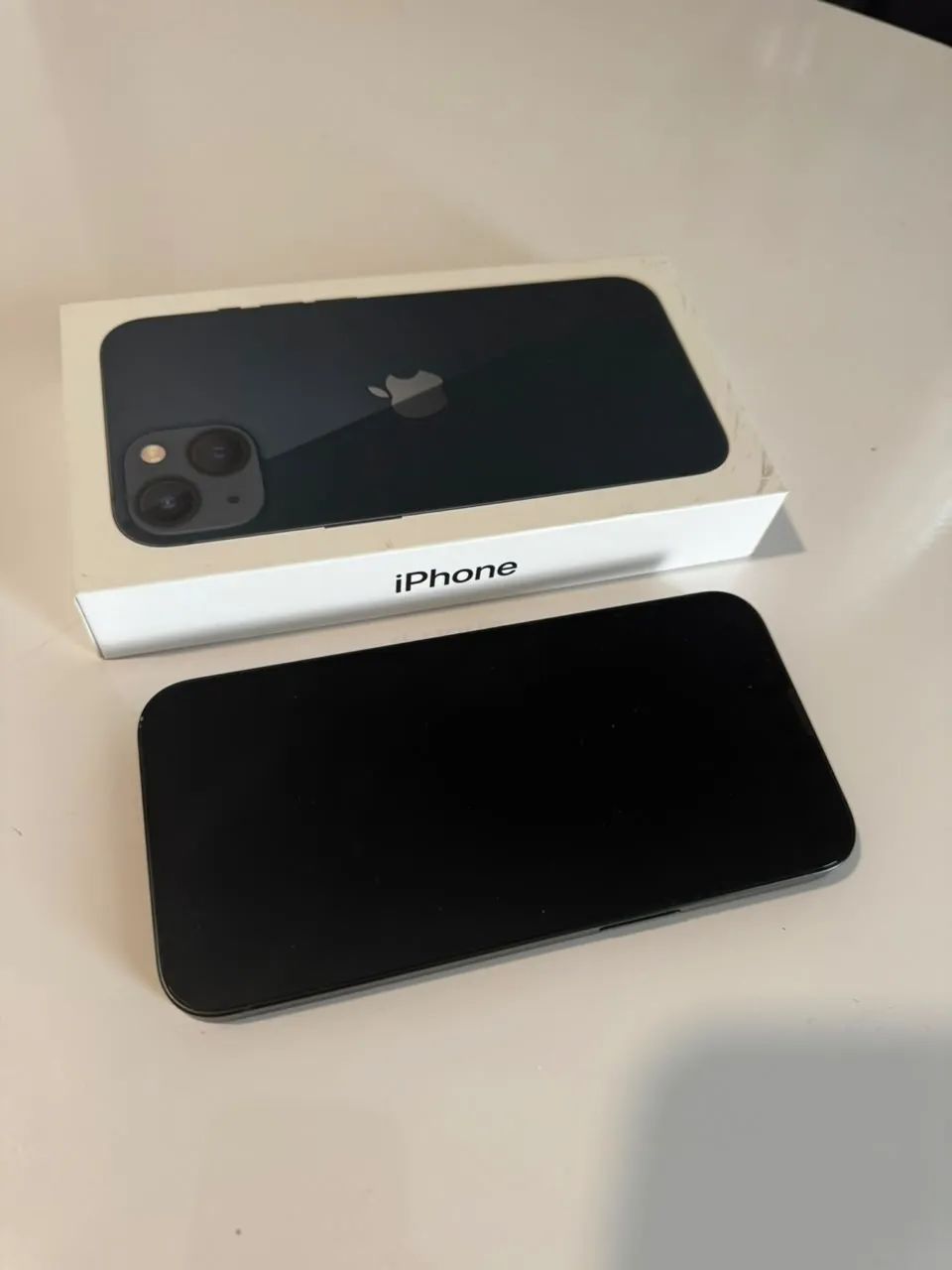 Vendo iPhone 13 128gb sem detalhes tudo funcionando.