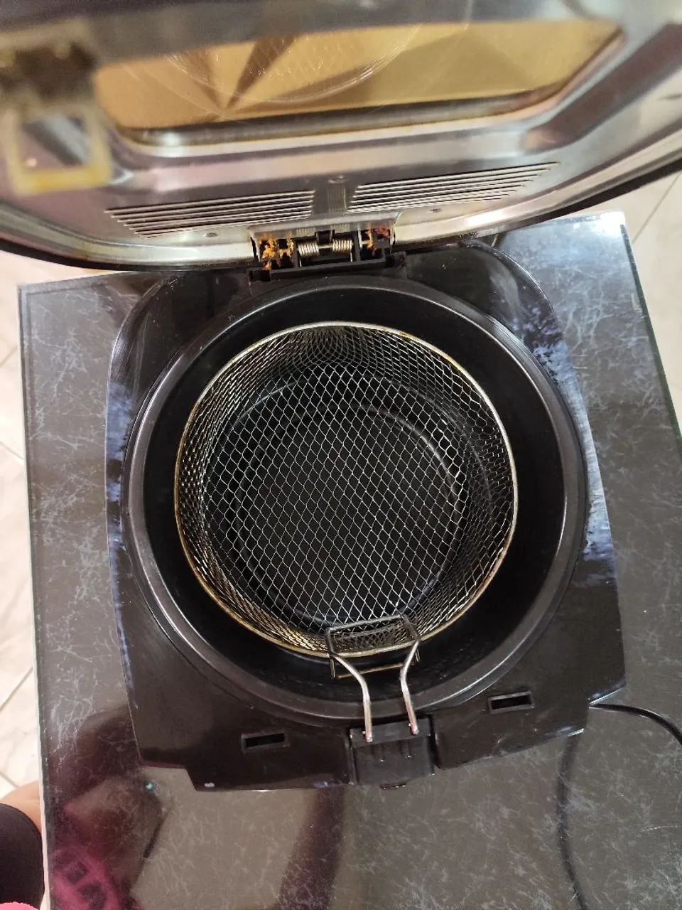 Fritadeira elétrica Britânia 2 litros Nova  - Foto 3