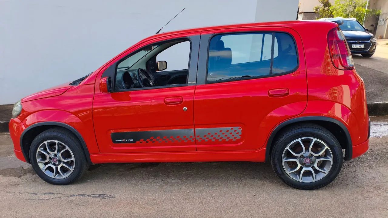 Fiat Uno Sporting 1.4 EVO Fire Flex 8V 4P 2013 - Foto 3