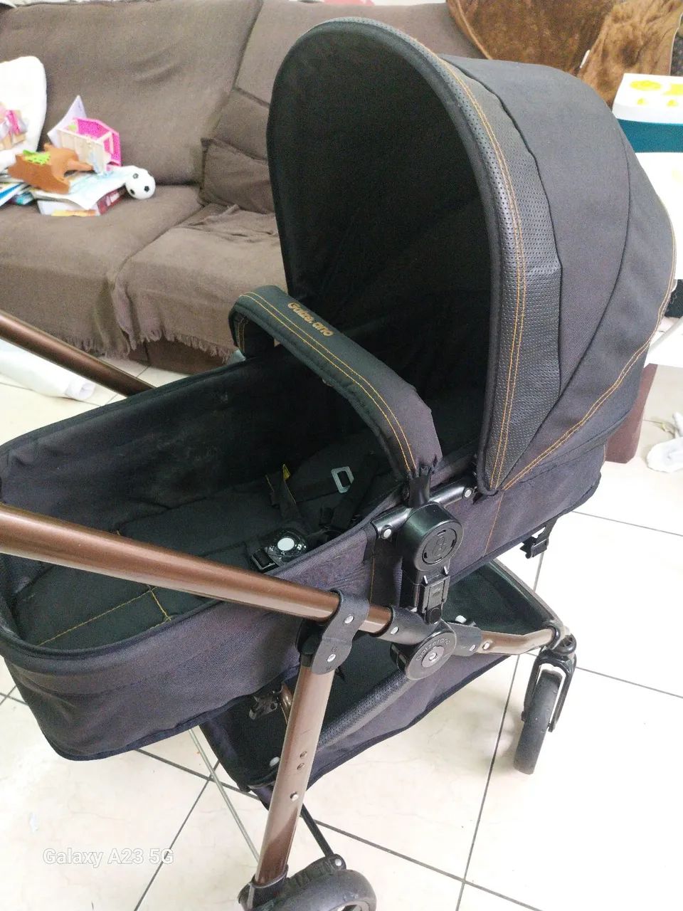 Carrinho de bebê galarziano