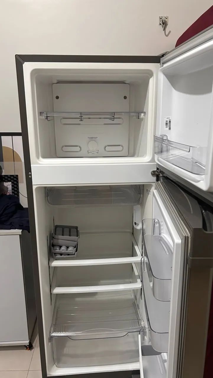 Geladeira Inox Consul 127v com transformador p/ 220v  - Foto 2