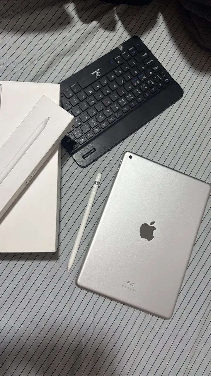iPad 9ª Geração 64GB + Apple Pencil + Teclado + Capa