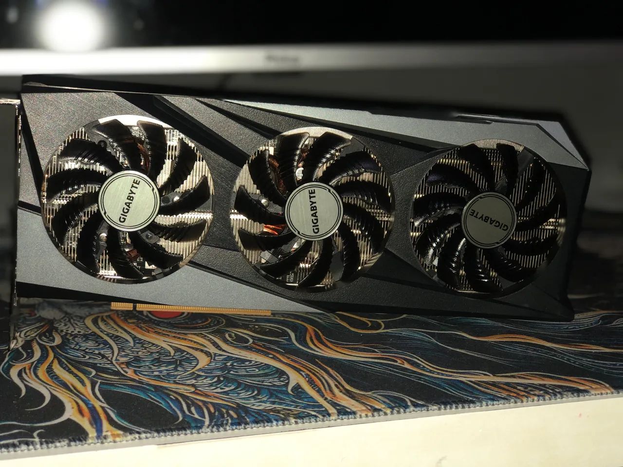 RX7600 GIGABYTE (Última)