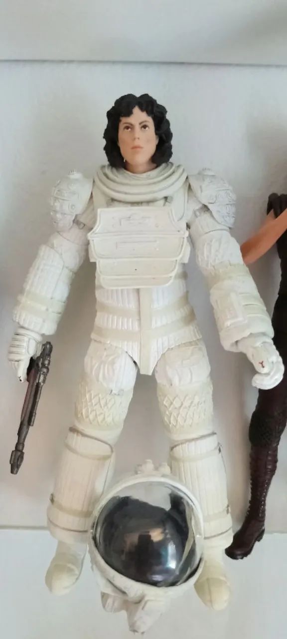 Neca Ripley aliens 40th compression suit